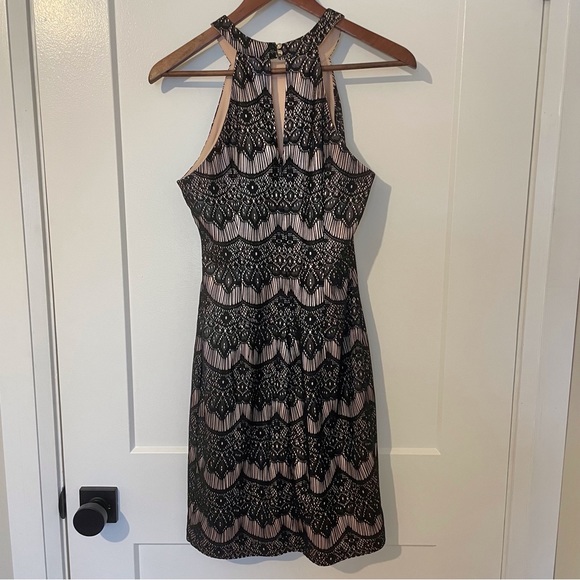 Guess Black Lace over Blush Halter Dress 6 - Picture 5 of 6